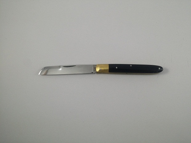 قلم تراش دسته مشکی