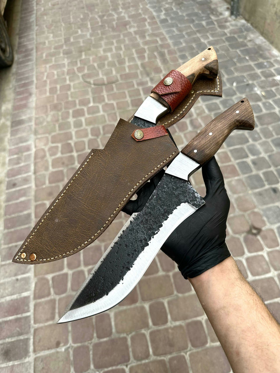 شکاری بزرگ با غلاف ضخیم