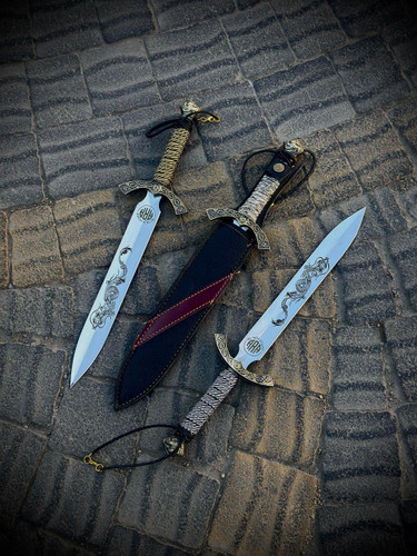 چاقو گلادیاتاتی